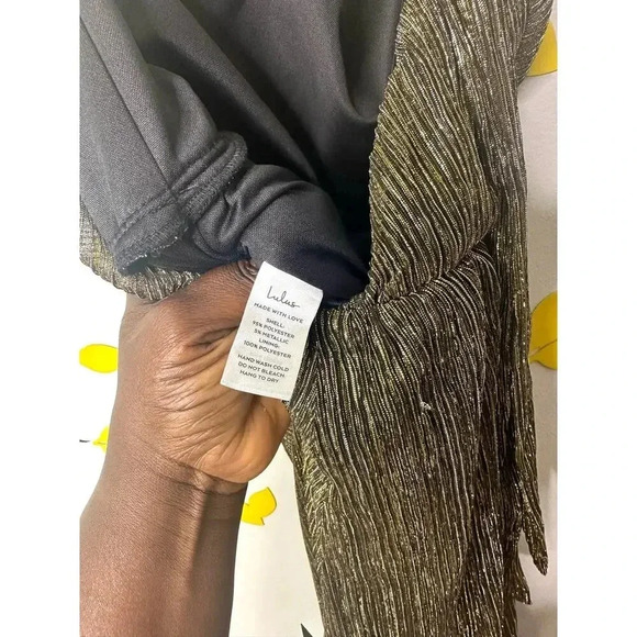 Lulu’s Elegant Dazzle Halter Neck Wide Leg Jumpsuit In Metallic Gold Size XS - Picture 13 of 15